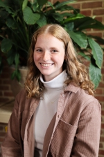 Taylor Casey Headshot