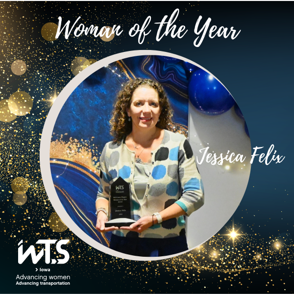 WTS Iowa 2024 Woman of the Year Award WInner