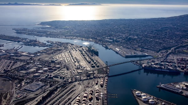 port LA