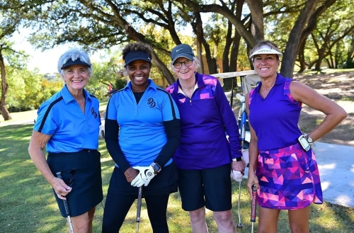 women golfing