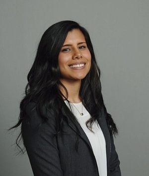 Maria Briones headshot