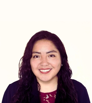 Paola Benavente's headshot