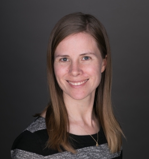 Robin Hunter's headshot