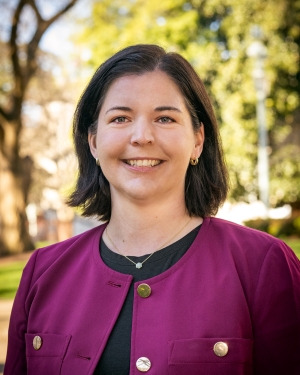 Becca Gallas Headshot