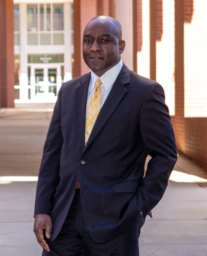 Reggie Scales Headshot